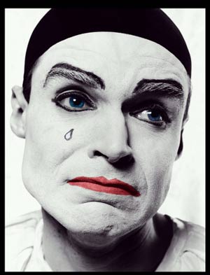 ������� ����� The Show Must Go On