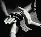 �������